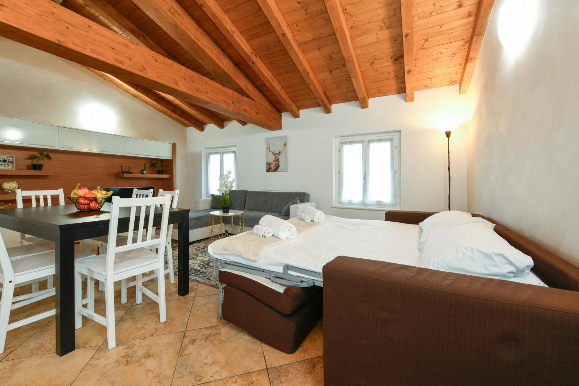 Wendy Apartment- Twobedroom & Pool & Parkprivatefree & Sports デセンツァーノ・デル・ガルダ エクステリア 写真