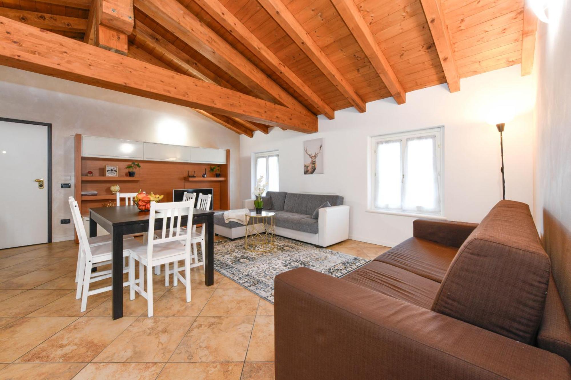 Wendy Apartment- Twobedroom & Pool & Parkprivatefree & Sports デセンツァーノ・デル・ガルダ エクステリア 写真
