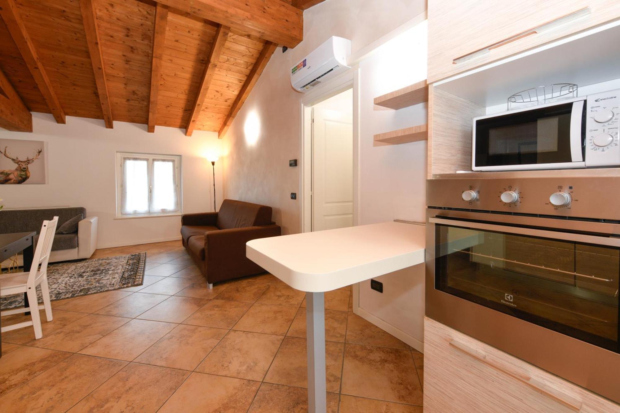 Wendy Apartment- Twobedroom & Pool & Parkprivatefree & Sports デセンツァーノ・デル・ガルダ エクステリア 写真