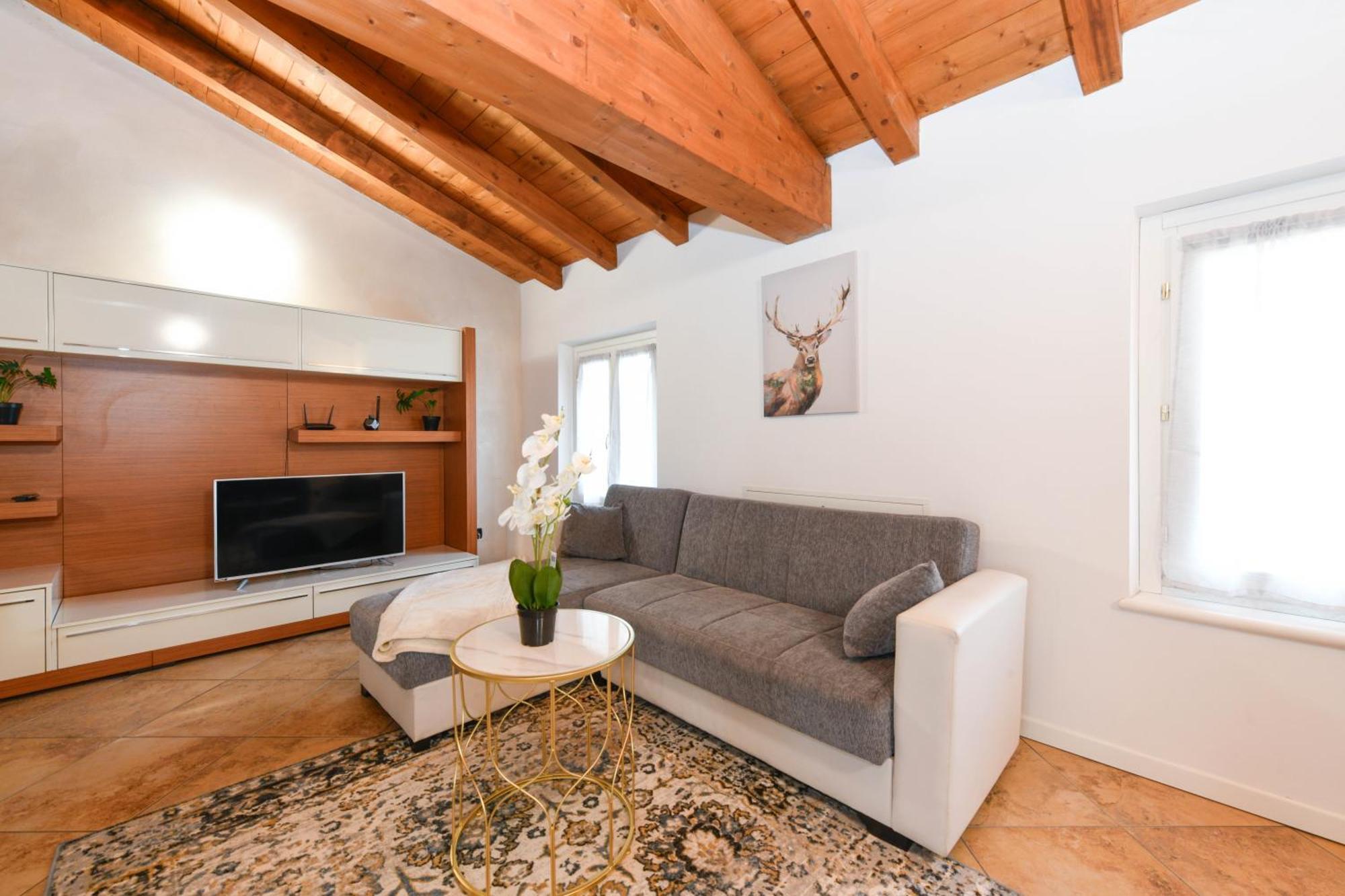 Wendy Apartment- Twobedroom & Pool & Parkprivatefree & Sports デセンツァーノ・デル・ガルダ エクステリア 写真